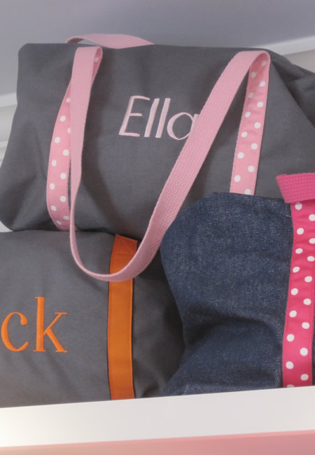 Personalized duffle bags for boys and girls